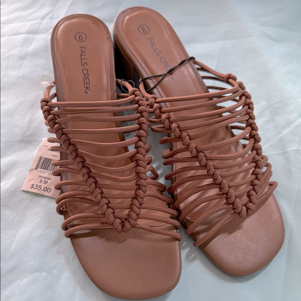 Falls Creek Women's Brown Strappy Sandals